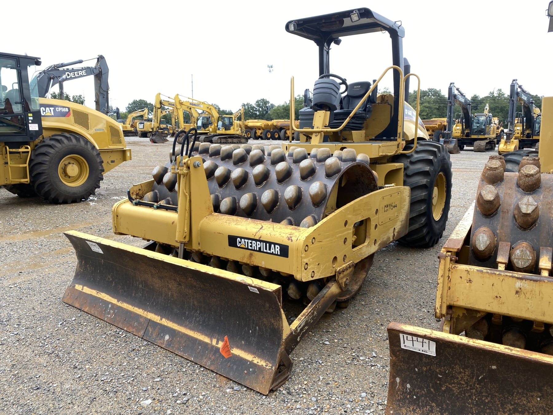 2007 Caterpillar CP-563E Equipment Image0