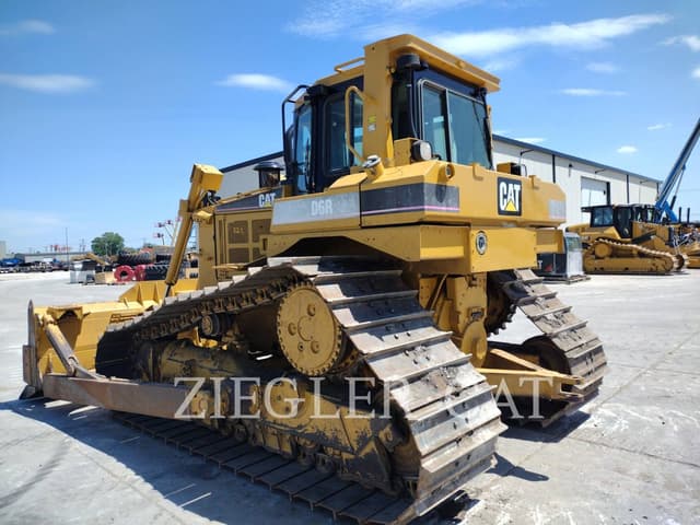 Image of Caterpillar D6R equipment image 3