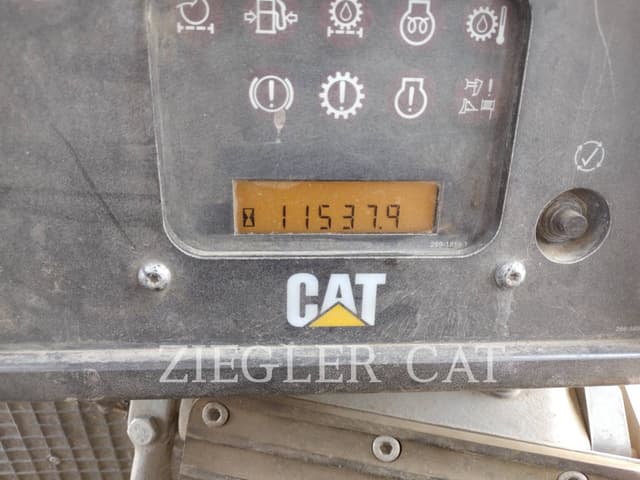 Image of Caterpillar D6R equipment image 4