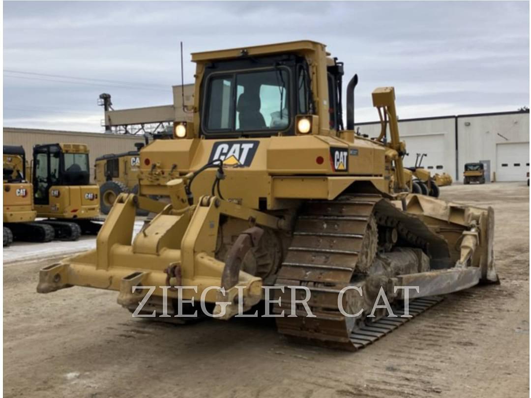 Image of Caterpillar D6T Primary image