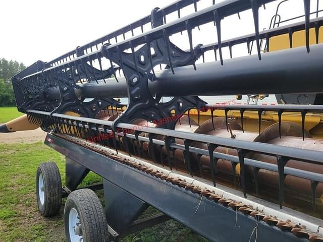 Image of Lexion F535 equipment image 4