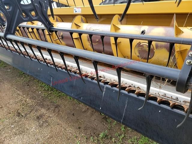 Image of Lexion F535 equipment image 2