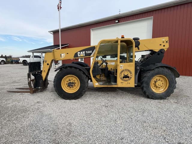 Image of Caterpillar TL642 equipment image 1