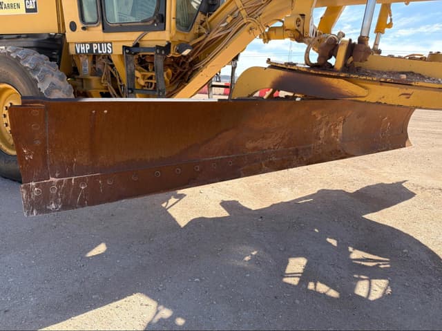 Image of Caterpillar 140H equipment image 3