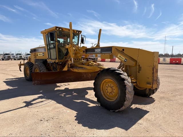 Image of Caterpillar 140H equipment image 2