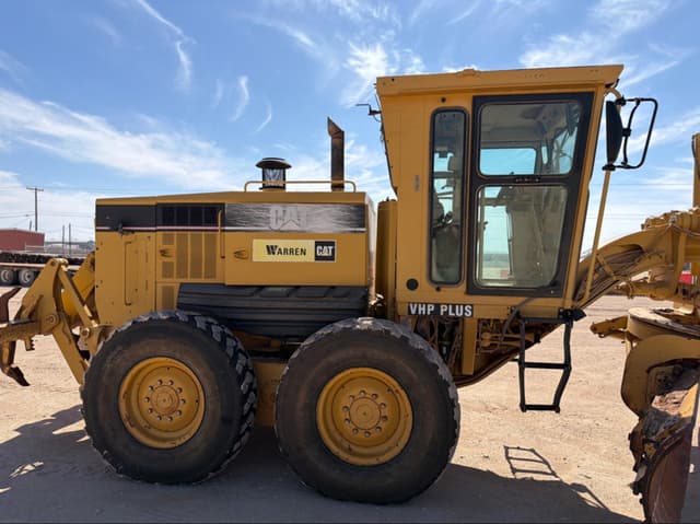 Image of Caterpillar 140H equipment image 4