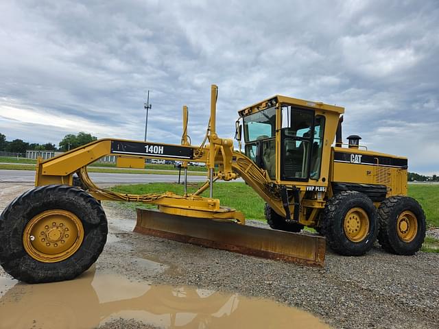 Image of Caterpillar 140H equipment image 4