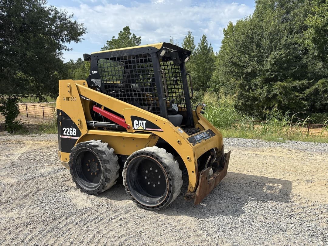 Image of Caterpillar 226B Primary image