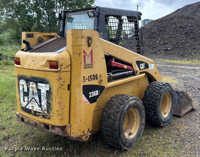 Image of Caterpillar 236B2 equipment image 4