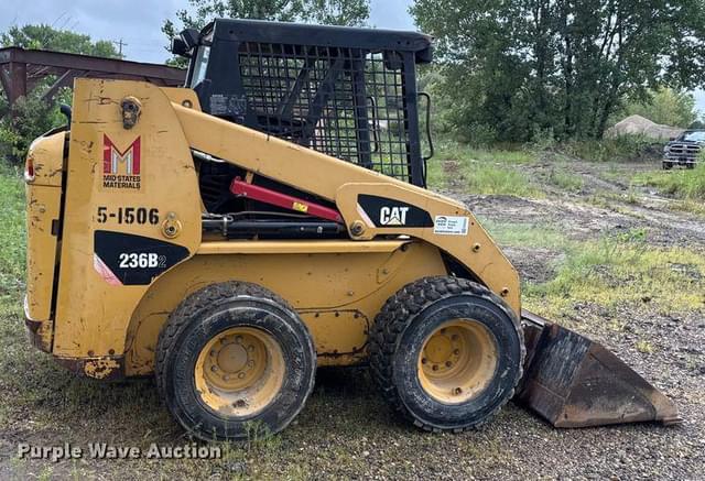 Image of Caterpillar 236B2 equipment image 3