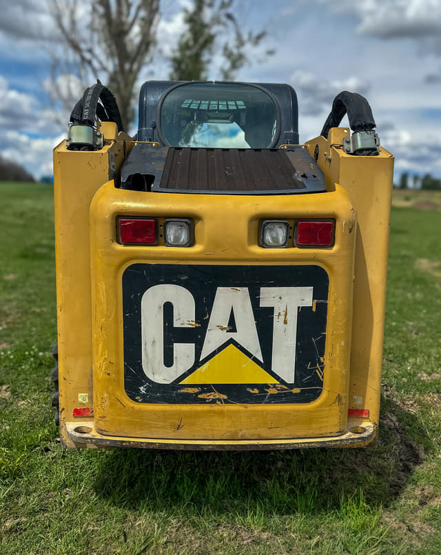 Image of Caterpillar 246C equipment image 4