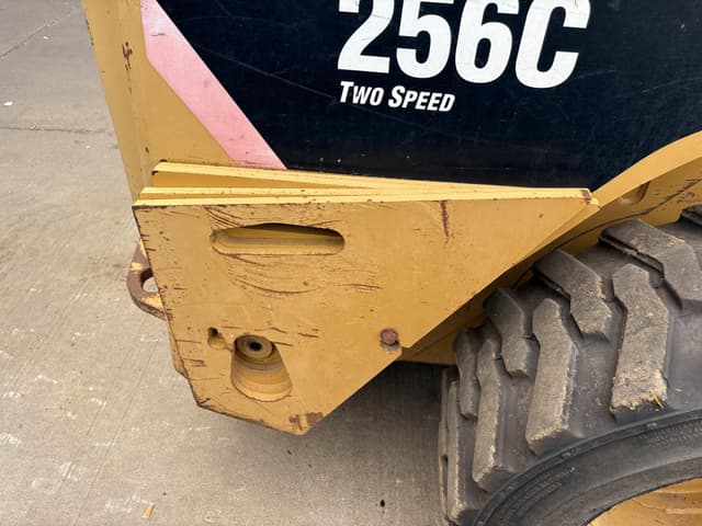 Image of Caterpillar 256C equipment image 3
