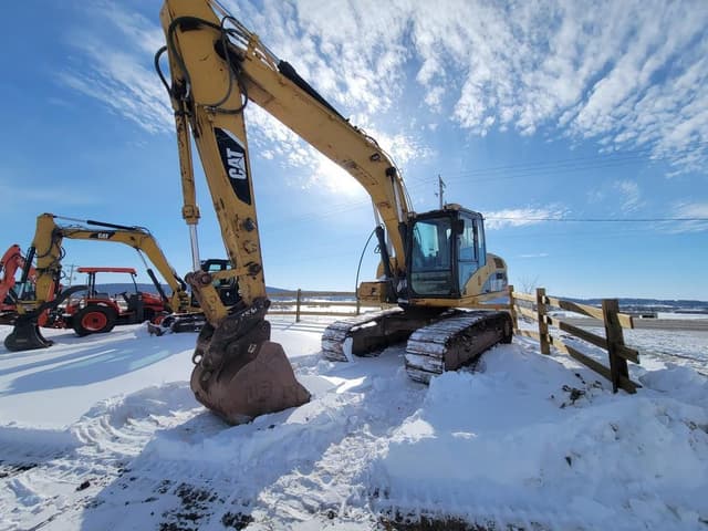 Image of Caterpillar 315CL equipment image 1