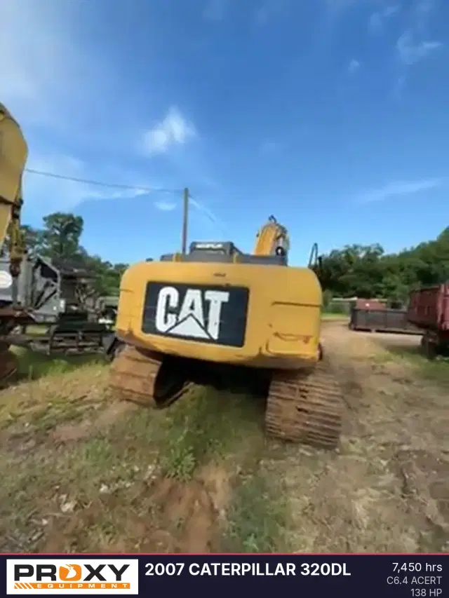 Image of Caterpillar 320DL equipment image 4