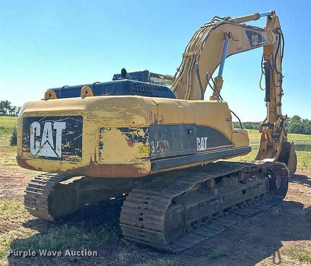 Image of Caterpillar 325D equipment image 4