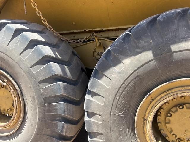 Image of Caterpillar 740 equipment image 1