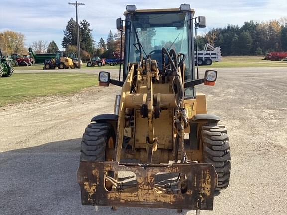 Image of Caterpillar 904B equipment image 1