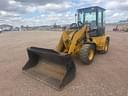 2007 Caterpillar 904B Image