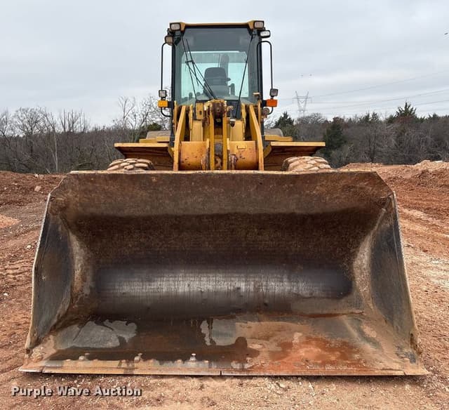 Image of Caterpillar 938G equipment image 1