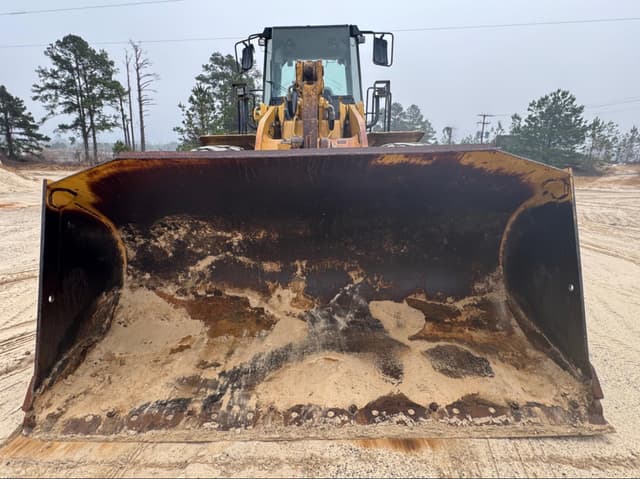 Image of Caterpillar 966H equipment image 2