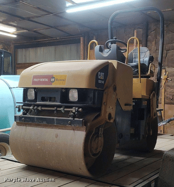 Main image Caterpillar CB-214E