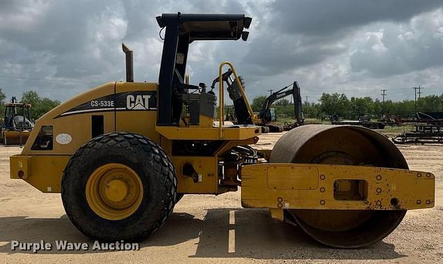 Image of Caterpillar CS-533E equipment image 3