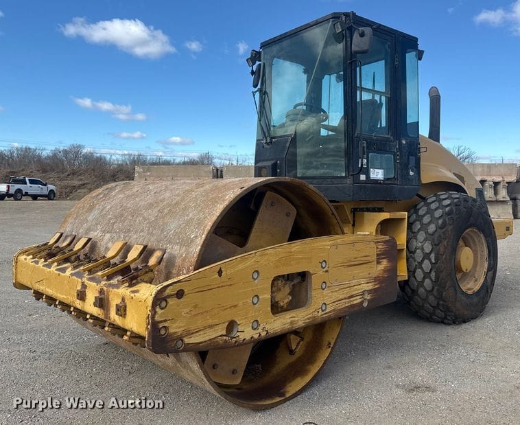 2007 Caterpillar CS563 Equipment Image0