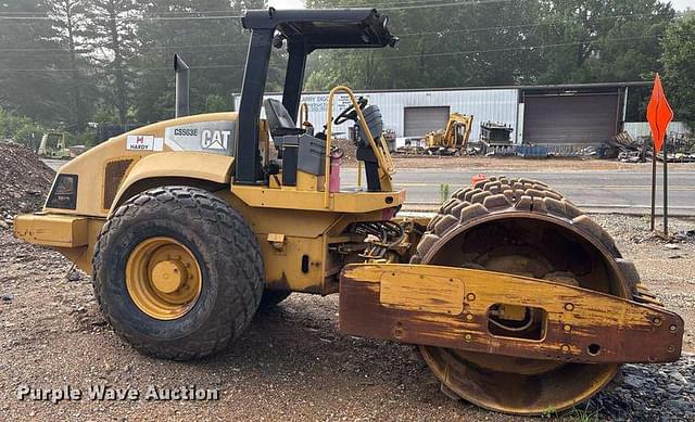 Image of Caterpillar CS-563B equipment image 3