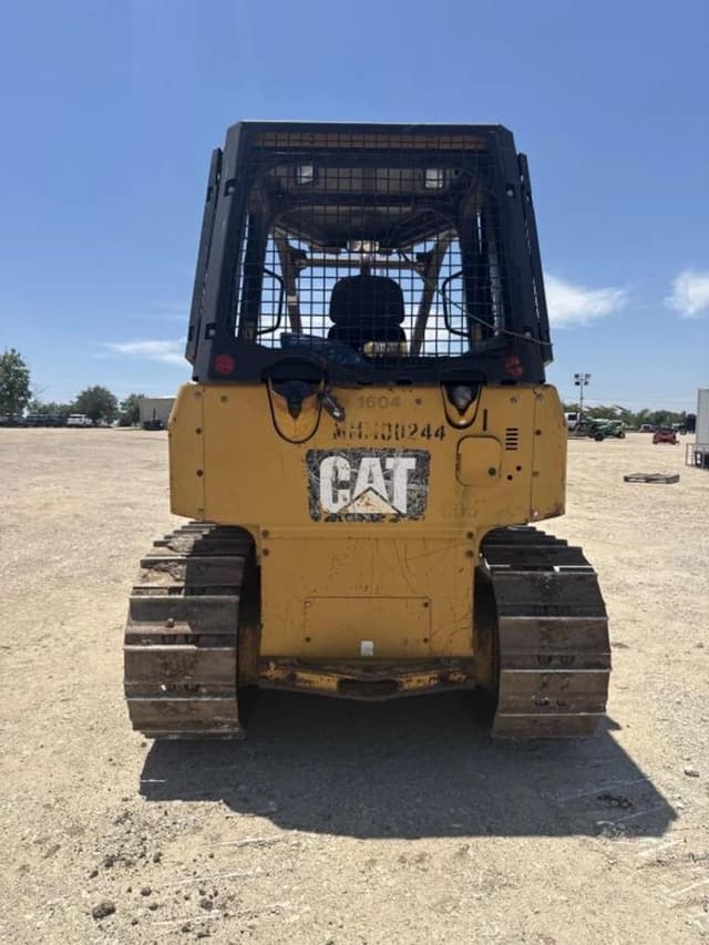 Image of Caterpillar D4K XL equipment image 3