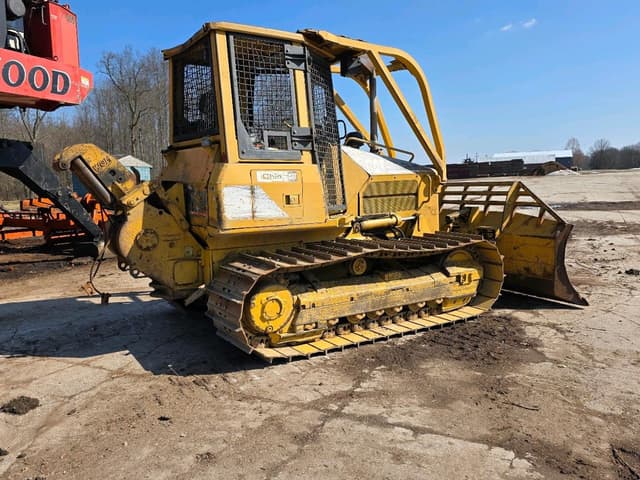 Image of Caterpillar D5G equipment image 4