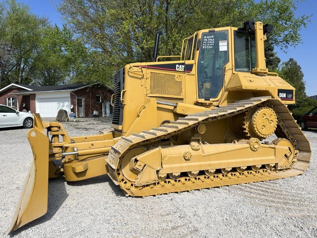 2007 Caterpillar D6N LGP Equipment Image0