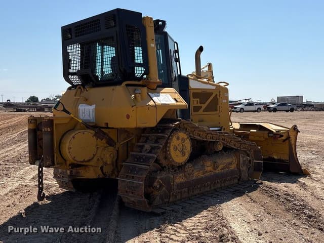 Image of Caterpillar D6N XL equipment image 4