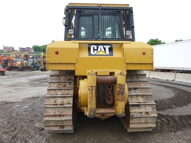 Image of Caterpillar D6T XL equipment image 3