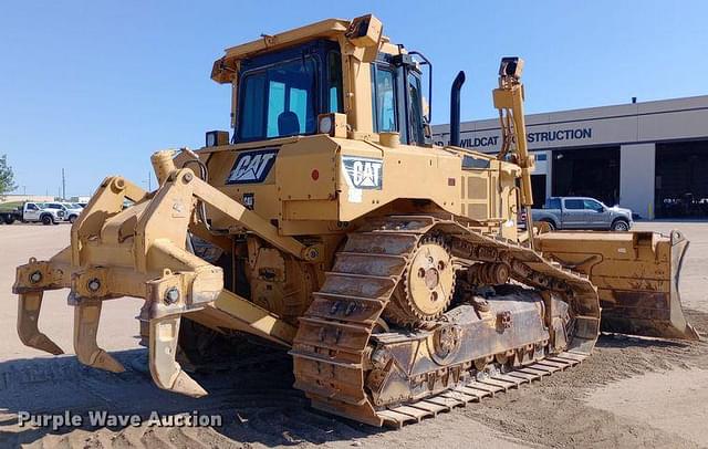 Image of Caterpillar D6T XW equipment image 4