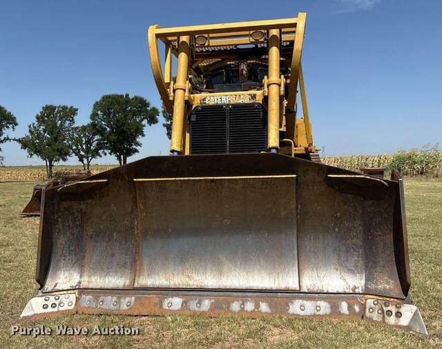 Image of Caterpillar D8T equipment image 1