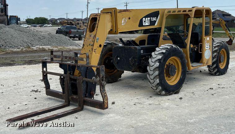 Image of Caterpillar TL943 Primary image