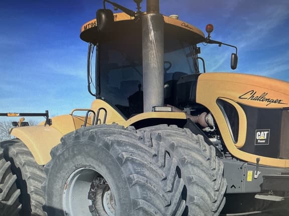 Image of Challenger MT965B equipment image 2