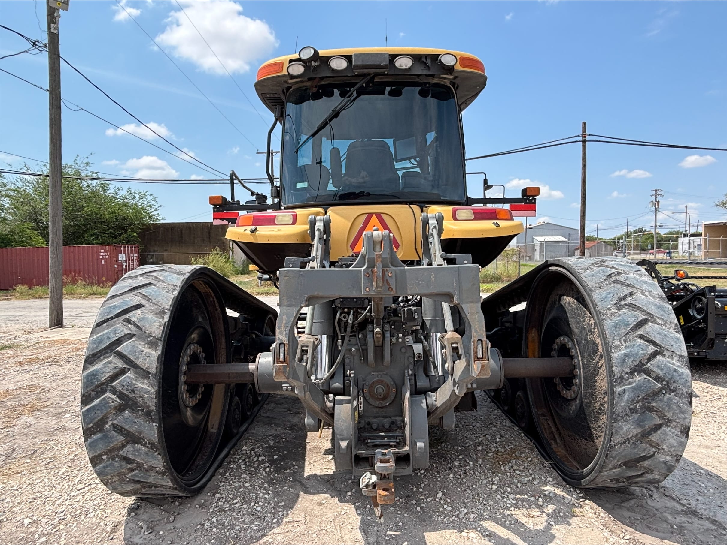 2007 Challenger MT765 Equipment Image0