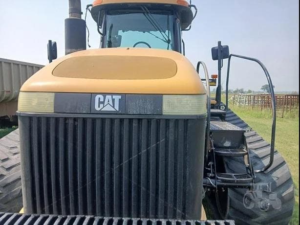 Image of Challenger MT865 equipment image 2