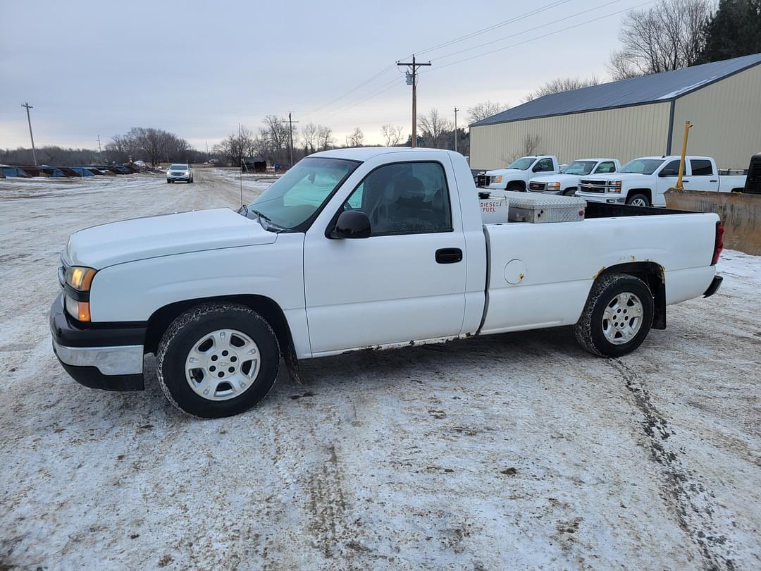 Image of Chevrolet 1500 Primary image