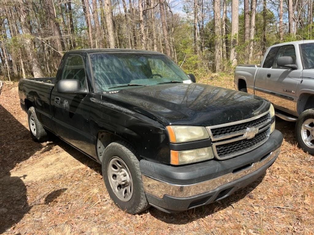 2007 Chevrolet 1500 Equipment Image0