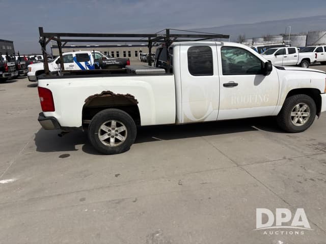 Image of Chevrolet 1500 equipment image 4