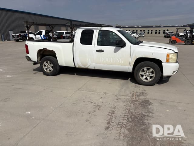 Image of Chevrolet 1500 equipment image 2