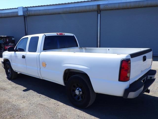 Image of Chevrolet 1500 equipment image 3