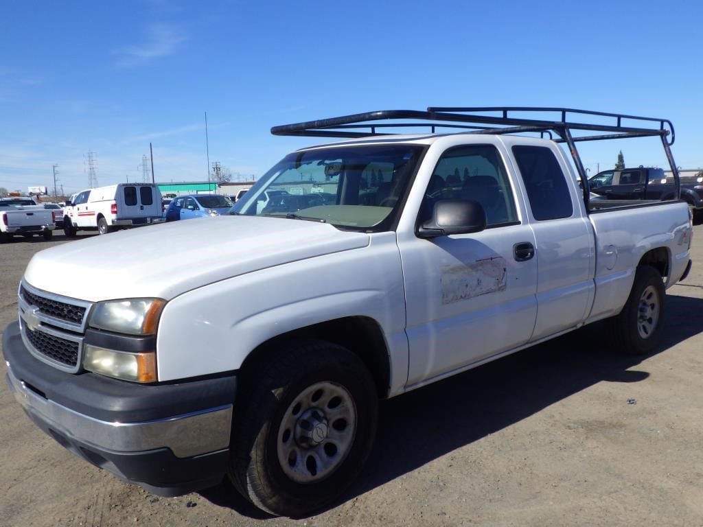 2007 Chevrolet 1500 Equipment Image0