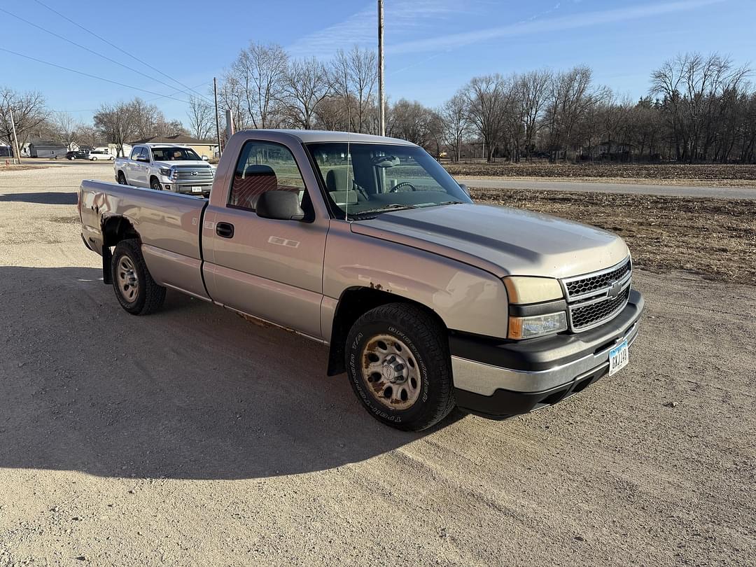 Image of Chevrolet 1500 Primary image