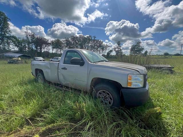 Image of Chevrolet 1500 equipment image 2