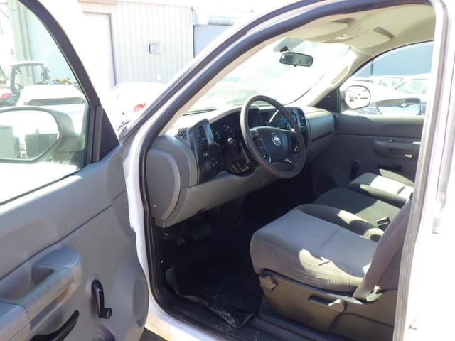 Image of Chevrolet 1500 equipment image 4