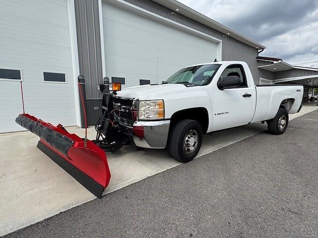 Image of Chevrolet 2500 equipment image 1