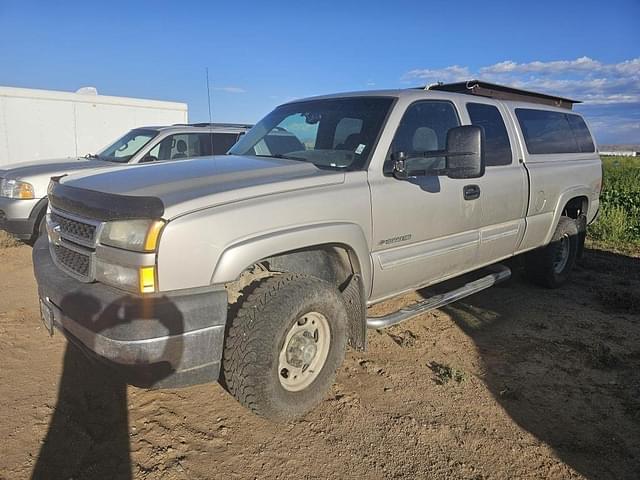 Image of Chevrolet 2500 equipment image 4